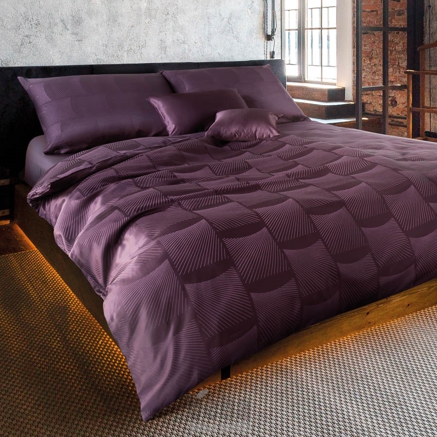 Veba Vivien Linea lilková