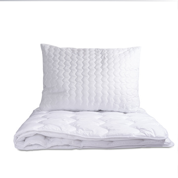 Facie 95 přikrývka a polštář 